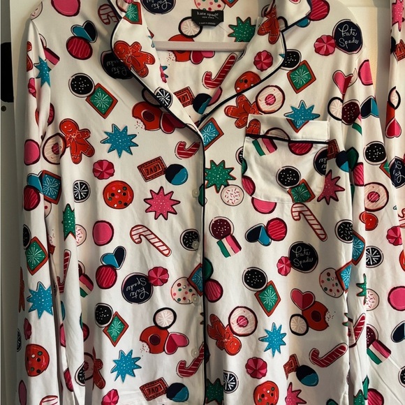 NWT women’s Kate Spade 2-piece Christmas holiday soft button up pajamas small - Picture 2 of 9